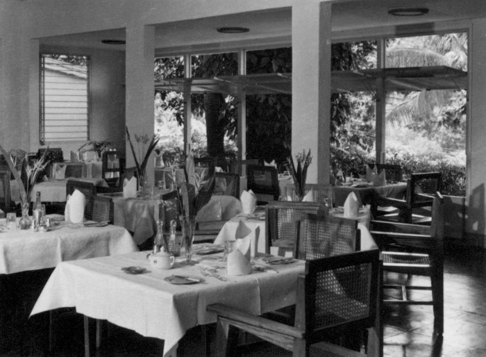 mona dining room 1