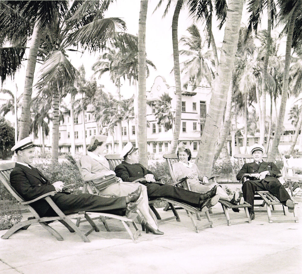 Myrtle Bank PanAm crew close